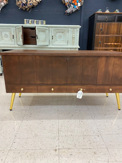 Mid Century Modern Cedar Chest